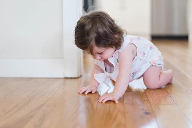 Does Crawling Hurt Baby S Knees, How To Help My Baby Crawl On Hardwood Floors